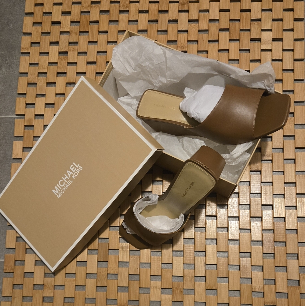 Michael Kors Women's Tan Slide Sandals